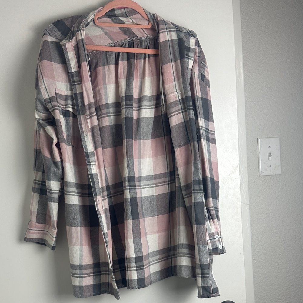 Plaid Women's Flannel in Pink and Gray